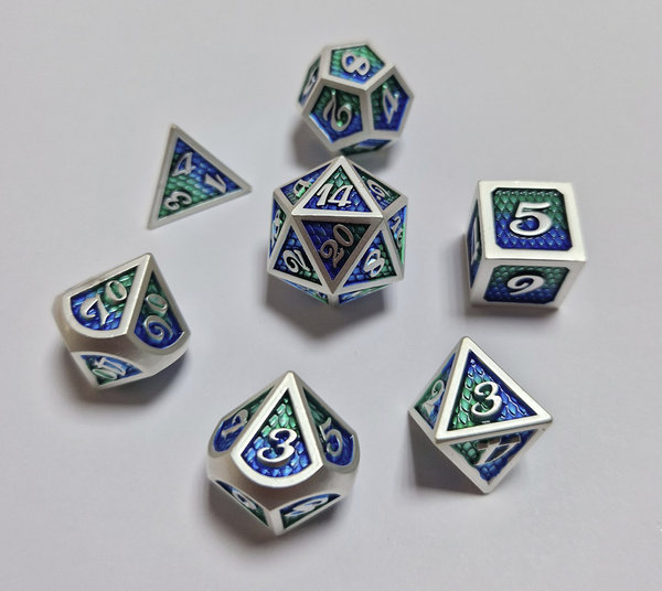 Metall-Würfelset "Drachenschuppen" silber/ blau-grün